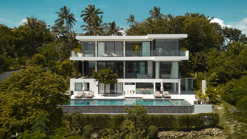 Casa Alma - Sleek modern tropical holiday villa